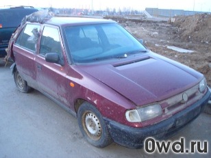 Битый автомобиль Skoda Felicia