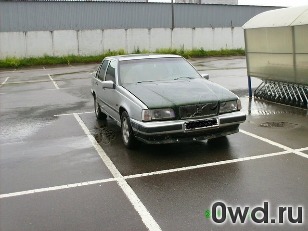 Битый автомобиль Volvo 850